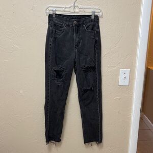 104. American Eagle Black Distressed Mom Jeans Size 0